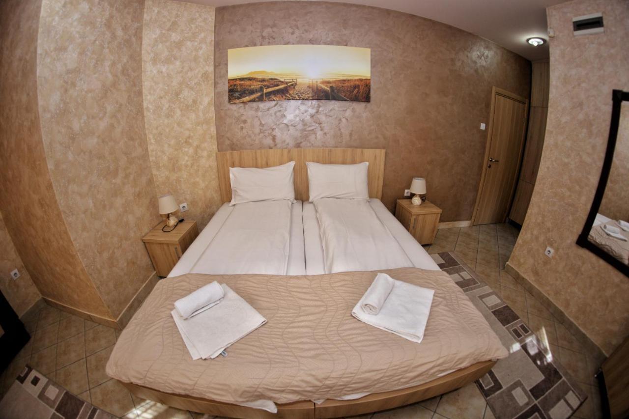 Apartmani Zecevic Nikšić المظهر الخارجي الصورة