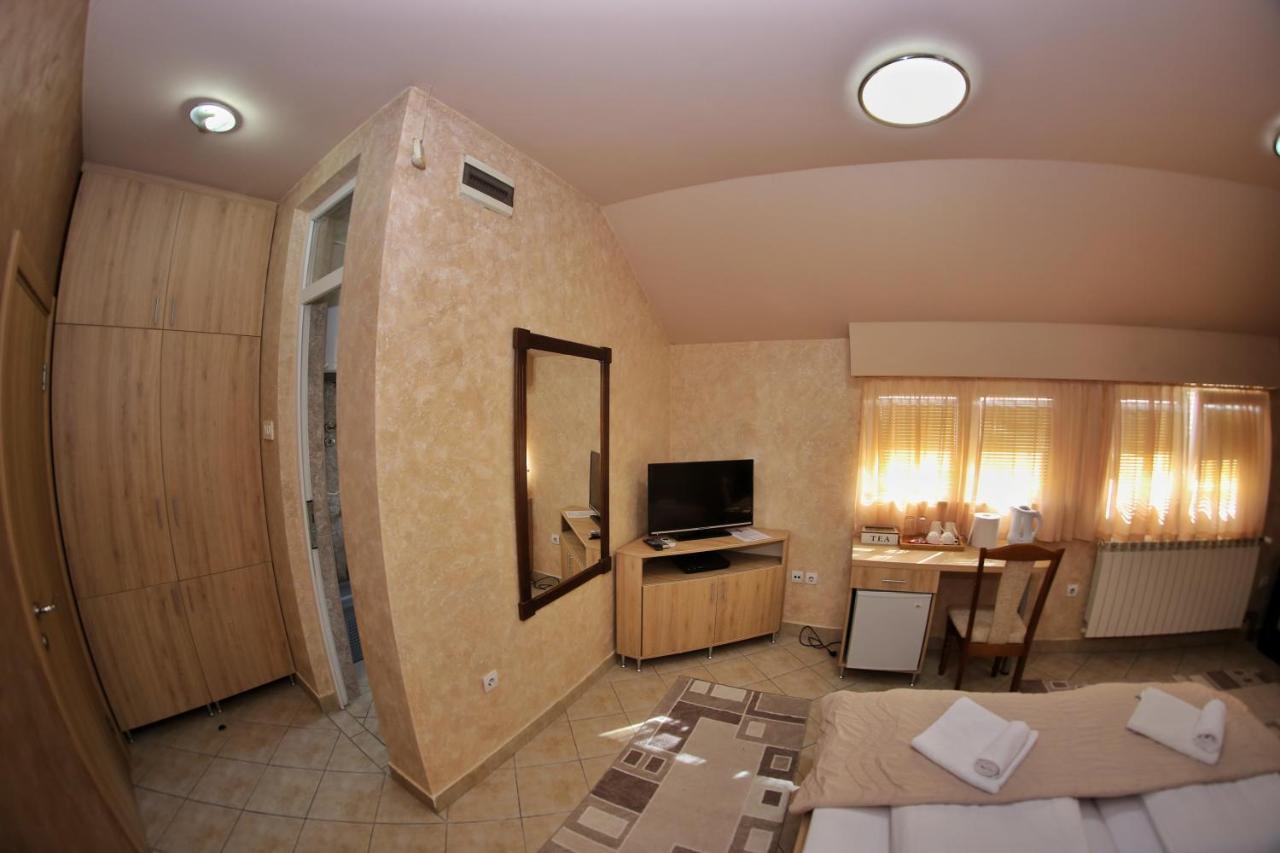 Apartmani Zecevic Nikšić المظهر الخارجي الصورة