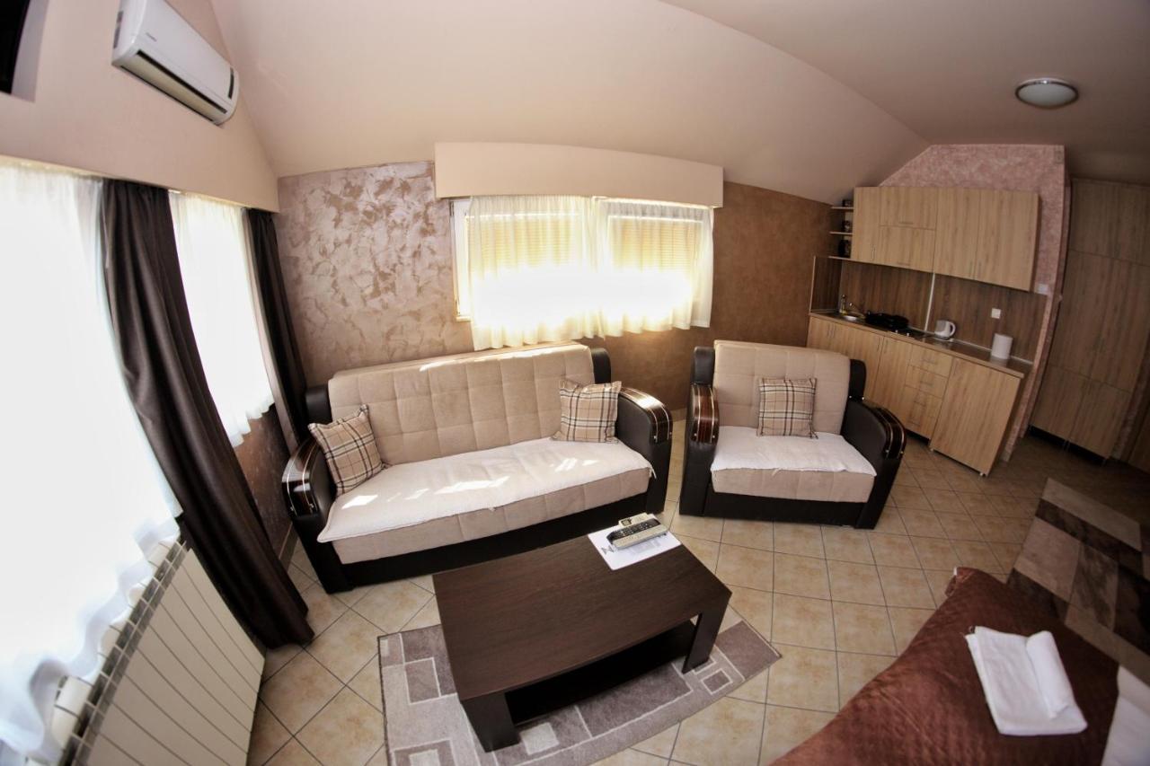Apartmani Zecevic Nikšić المظهر الخارجي الصورة