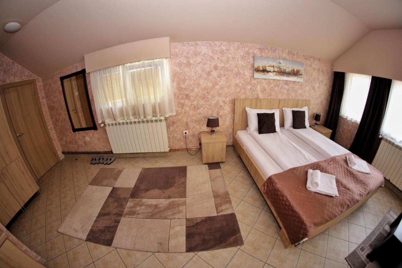 Apartmani Zecevic Nikšić المظهر الخارجي الصورة
