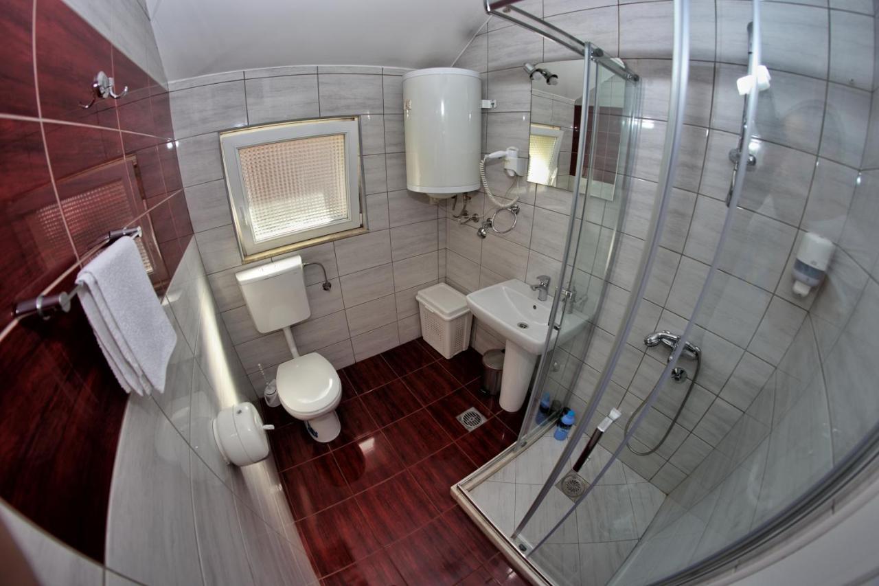 Apartmani Zecevic Nikšić المظهر الخارجي الصورة