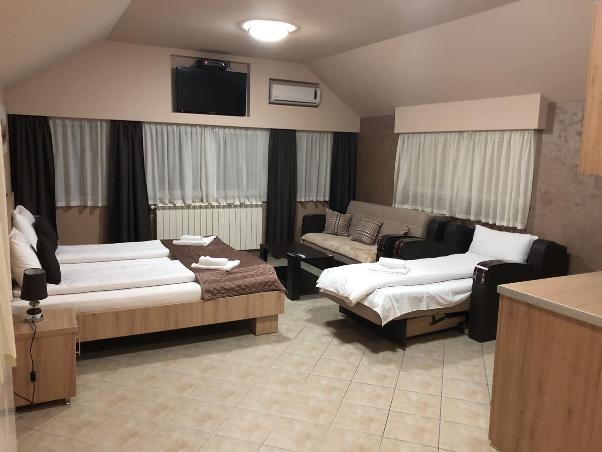 Apartmani Zecevic Nikšić المظهر الخارجي الصورة