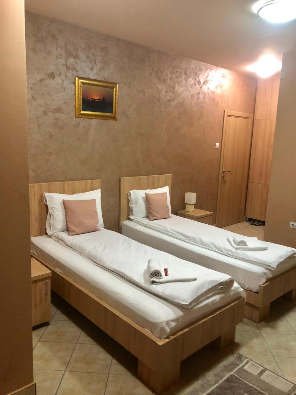 Apartmani Zecevic Nikšić المظهر الخارجي الصورة